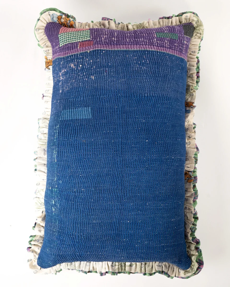 L'ÎLE BLEUE - COUSSIN EN KANTHA 11 – Image 3