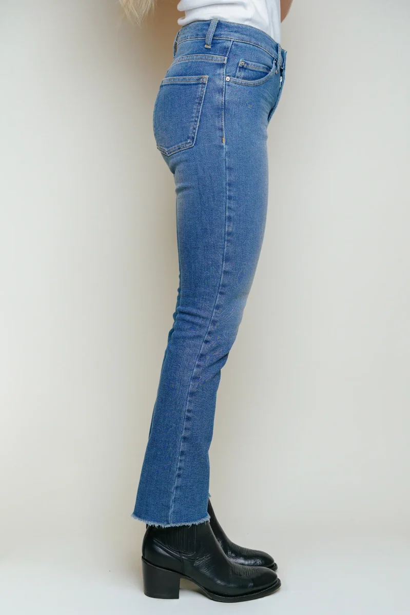 ACQUAVERDE - Jean Cara Worn – Image 5