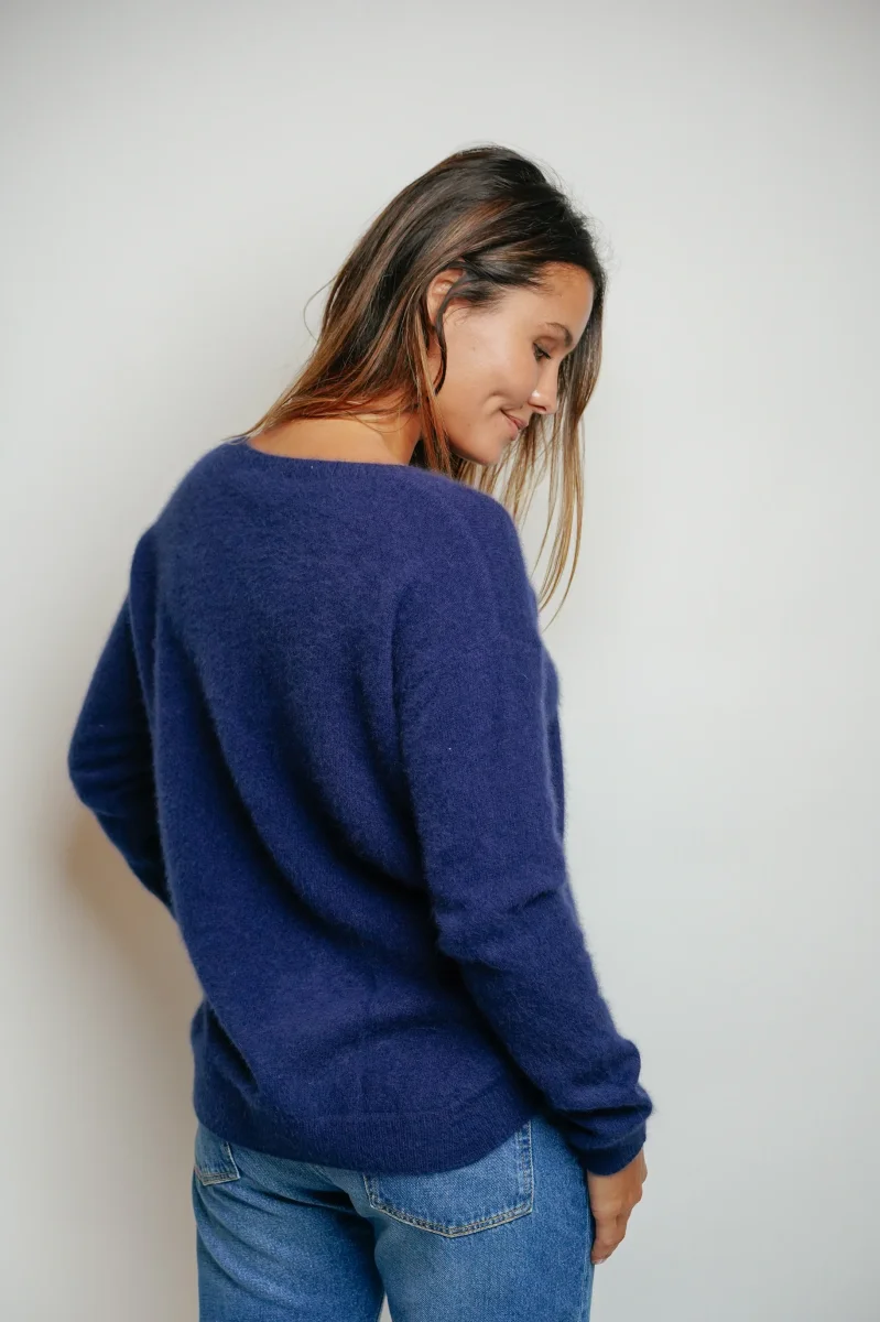 ESTHÈME - Col Rond Raccoon Bleu – Image 4