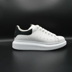 Alexander Mcqueen Oversize blanc/noir - T36