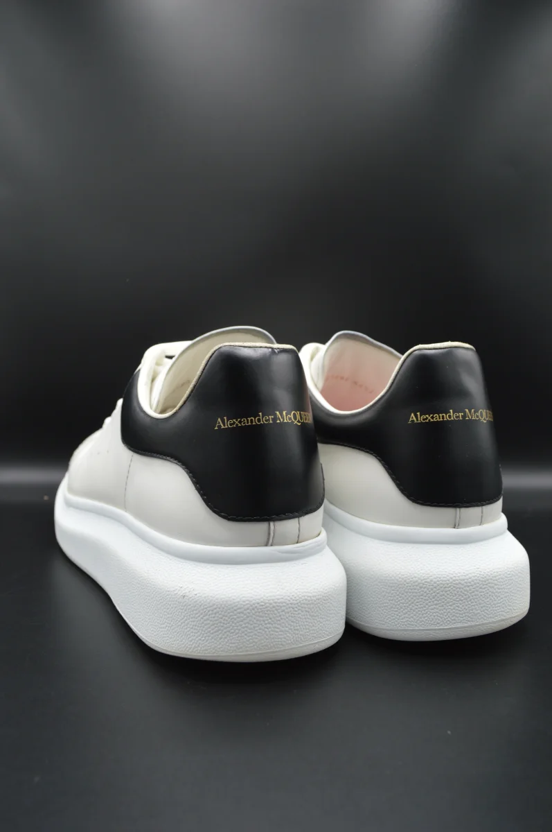 Alexander Mcqueen oversize blanc / noir - T44,5 – Image 8