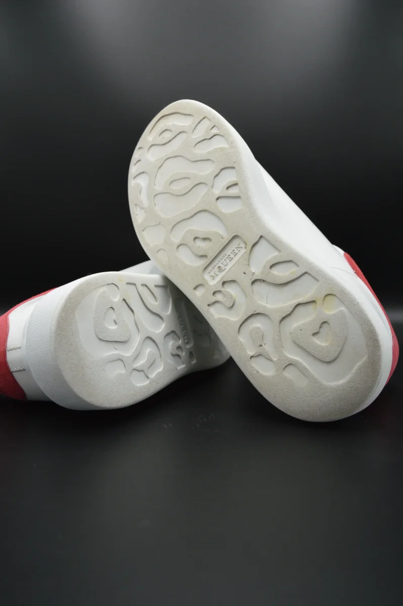 Alexander Mcqueen oversize blanc/ rouge - T37 – Image 9