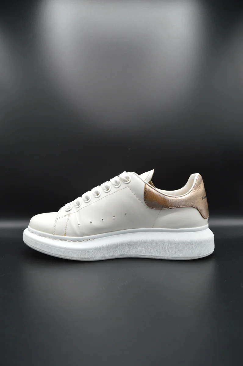 Alexander Mcqueen Oversize blanc/doré - T38 – Image 3