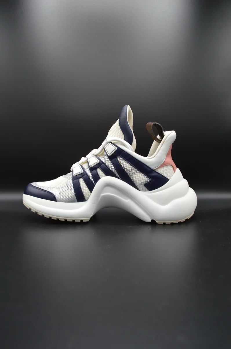 Louis Vuitton archlight bleu/blanc/rose - T37 – Image 3