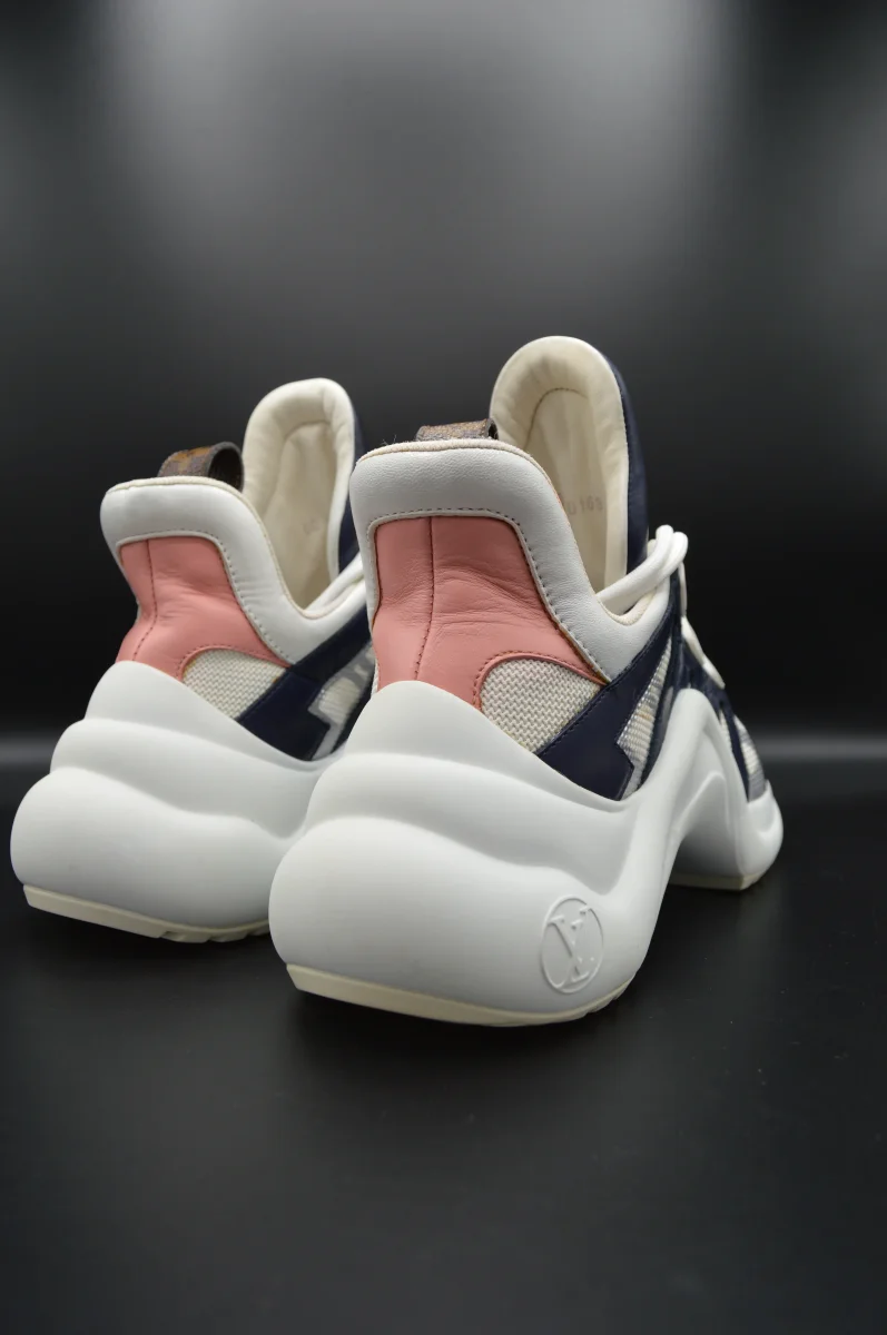 Louis Vuitton archlight bleu/blanc/rose - T37 – Image 9