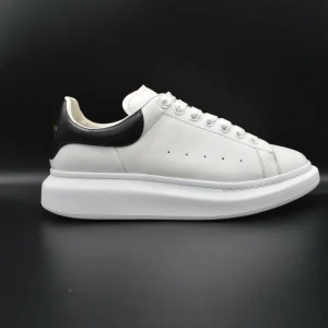 Alexander Mcqueen Oversize blanc/noir - T44