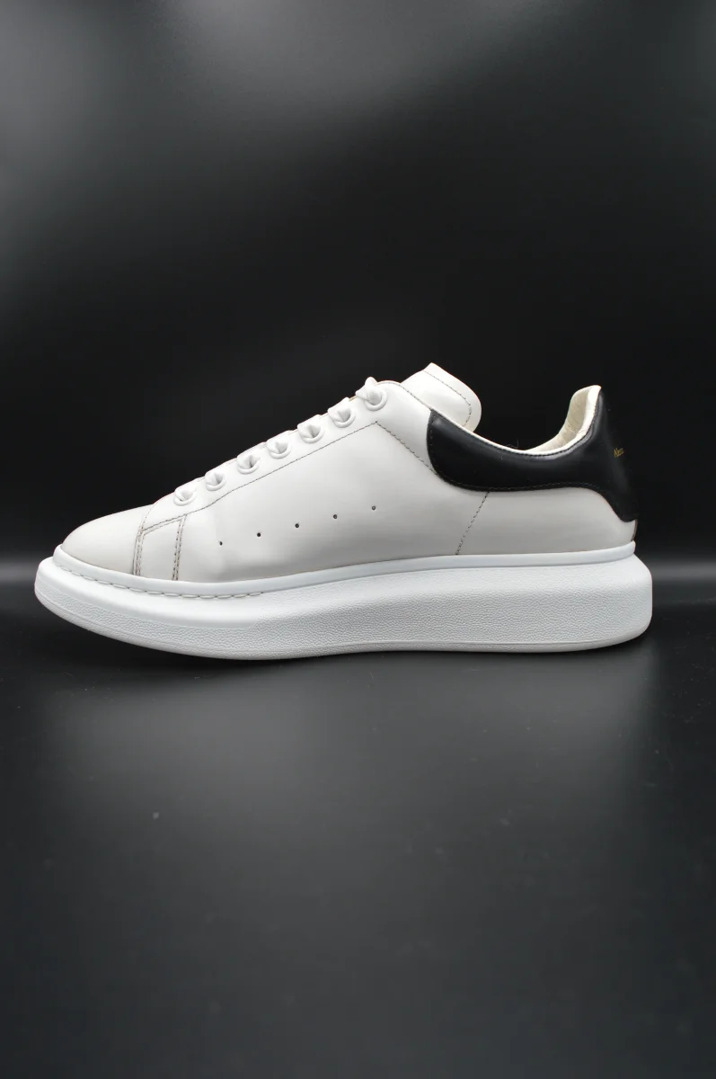 Alexander Mcqueen Oversize blanc/noir - T44 – Image 3