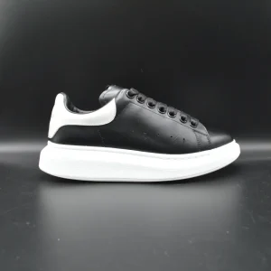 Alexander Mcqueen Oversize noir/blanc - T37