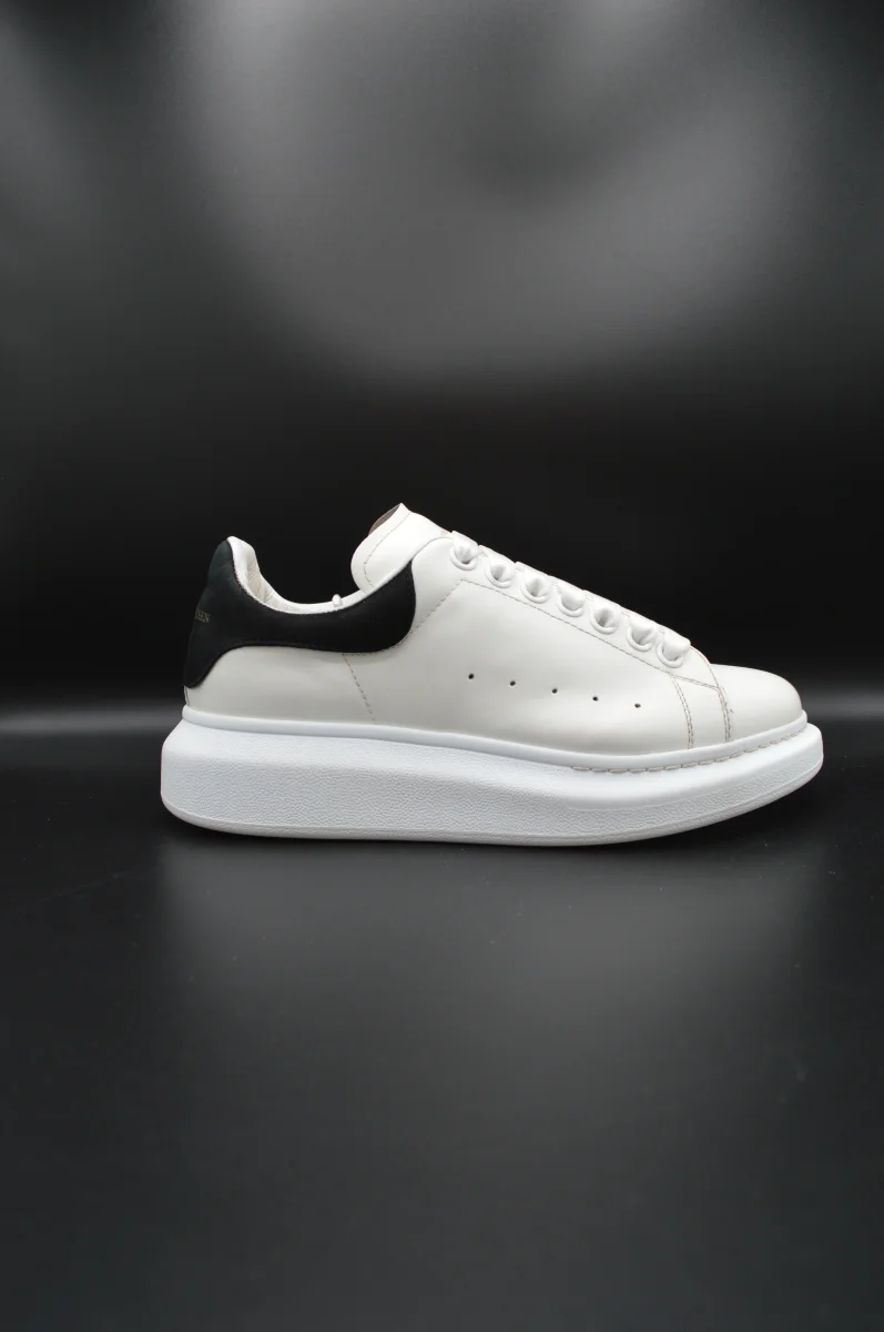 Alexander Mcqueen Oversize blanc/noir - T37