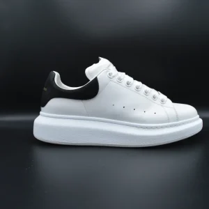 Alexander Mcqueen Oversize blanc/noir - T40