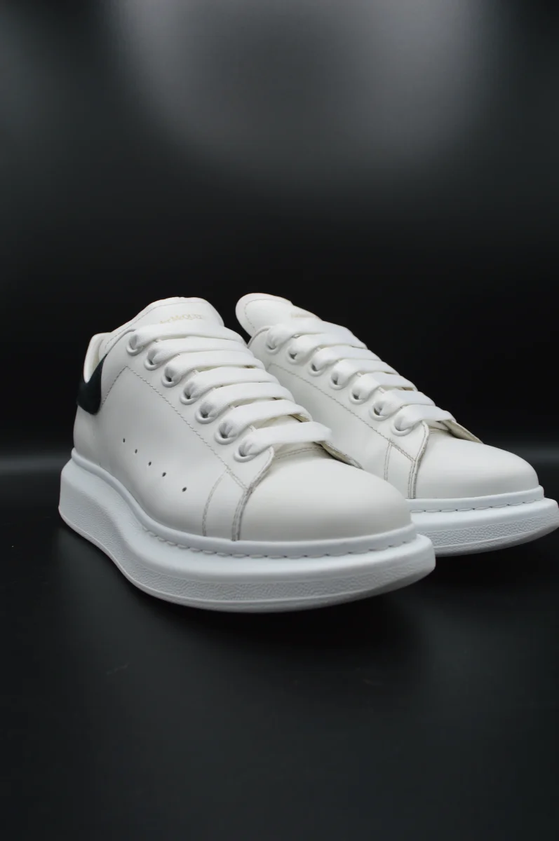 Alexander Mcqueen oversize blanc/noir - T39 – Image 6