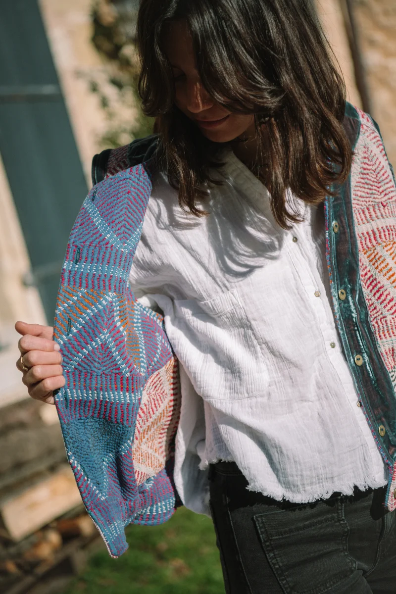 L'ÎLE BLEUE - Gilet Kantha Galicha Velours Bleu – Image 6