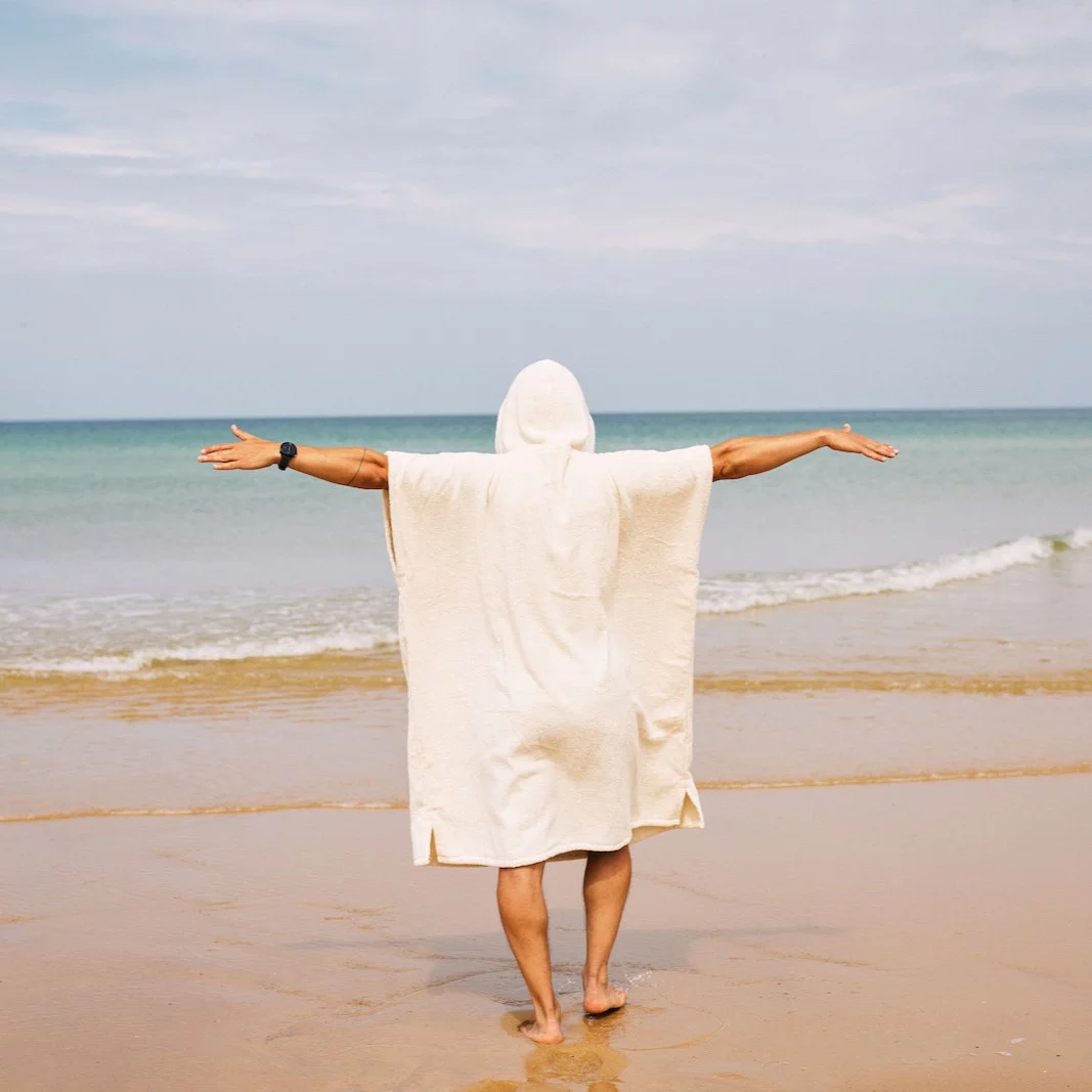 Surf, swim and beach poncho – Image 5