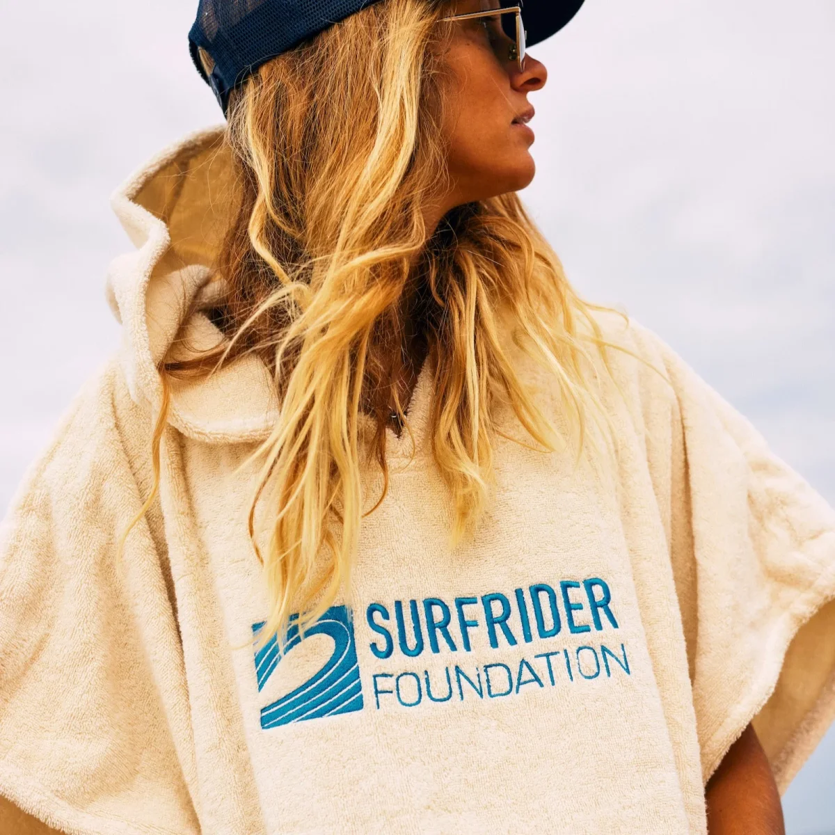 Surf, swim and beach poncho – Image 6