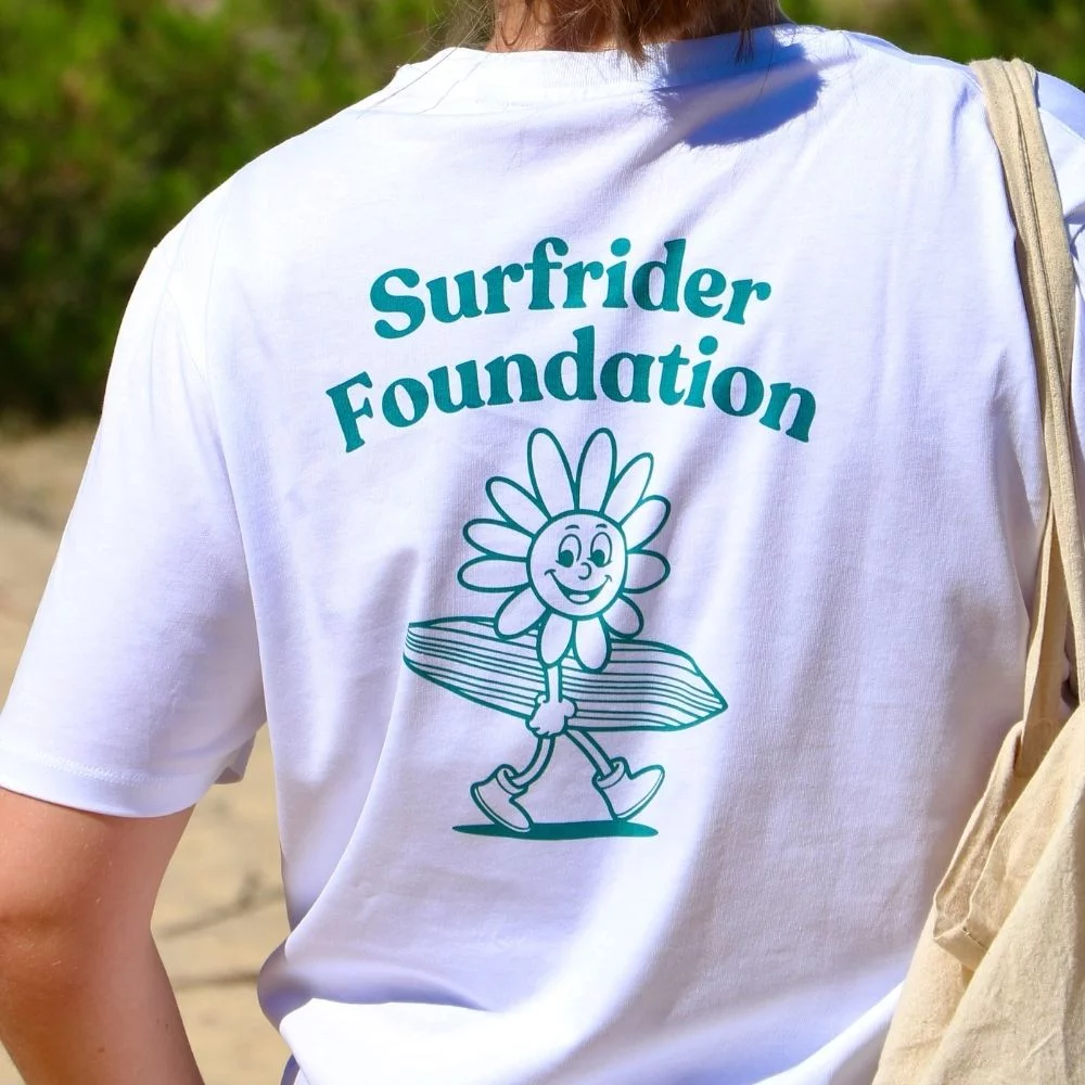 T-shirt unisexe blanc – Surfing flower – Image 4