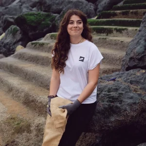 WHITE WOMAN TEE-SHIRT – BLACK SURFRIDER LOGO