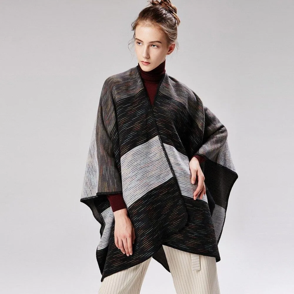 Cape Poncho à Rayures – Image 2